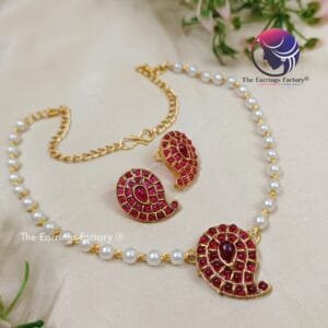 Trending Antique Mango Pearl Chain With Earrings