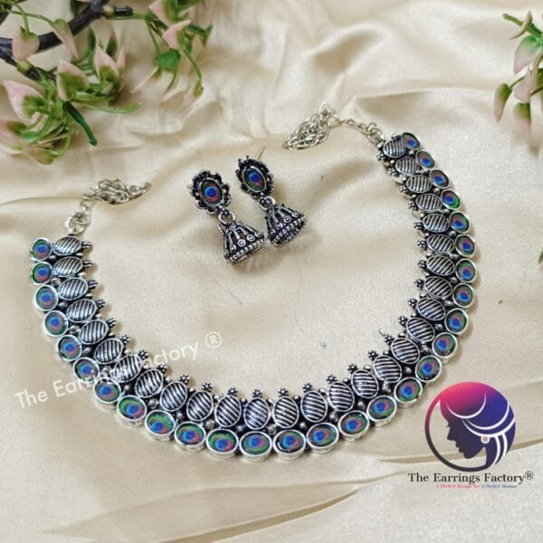 Trending Peacock Silver Neckset With Jhumka