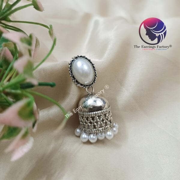 Western Weightless Silver Pearl Jhumka - Image 3