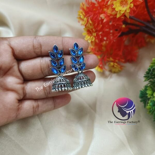 Fancy Silver Leaf Stone Jhumka - Image 3