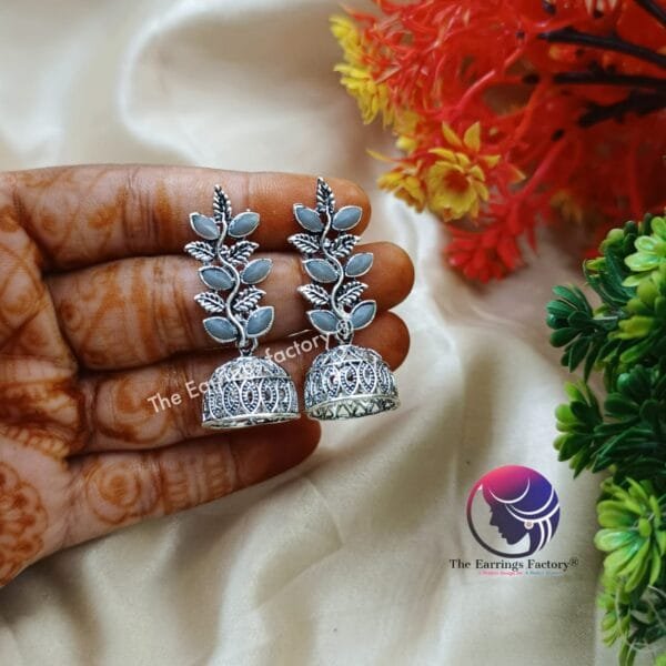 Fancy Silver Leaf Stone Jhumka - Image 3