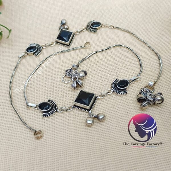 Trending Oxidized Stone Anklet