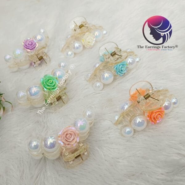 Trendy White Pearl Hair Clutcher