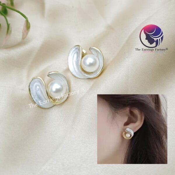 Trending Korean Elegant Shell Pearl Studs