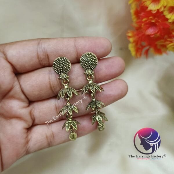 Trending Golden Long Jhumka - Image 4