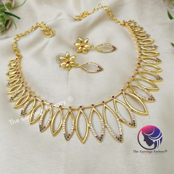 Antique Multi Stone Neckset with Earrings - Image 2