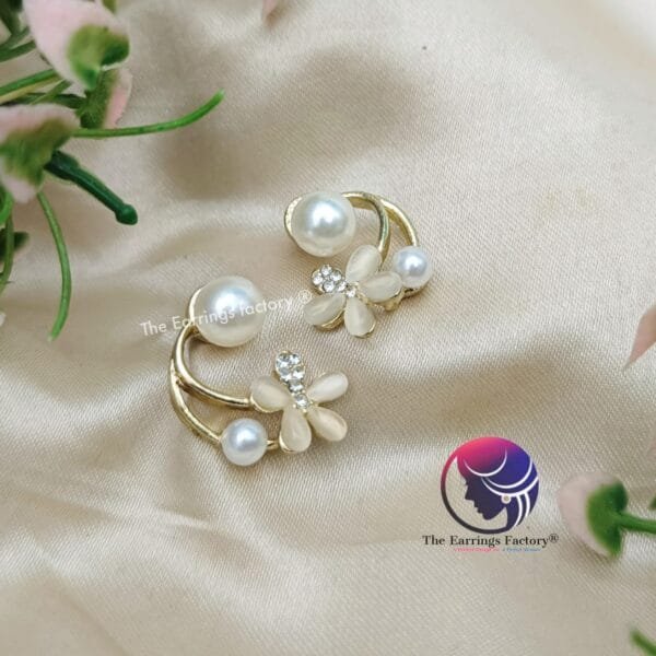 Korean Stylish Floral Pearl Earrings - Image 2