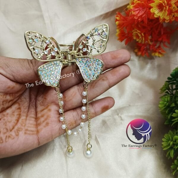 Korean Gold Pearl Tassel Butterfly Metal Clutcher - Image 3