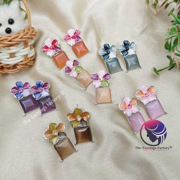 Western Premium Silver Floral Stone Studs