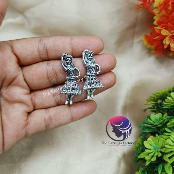 Trending Golden | Silver Dancing Doll Jhumka - Image 6