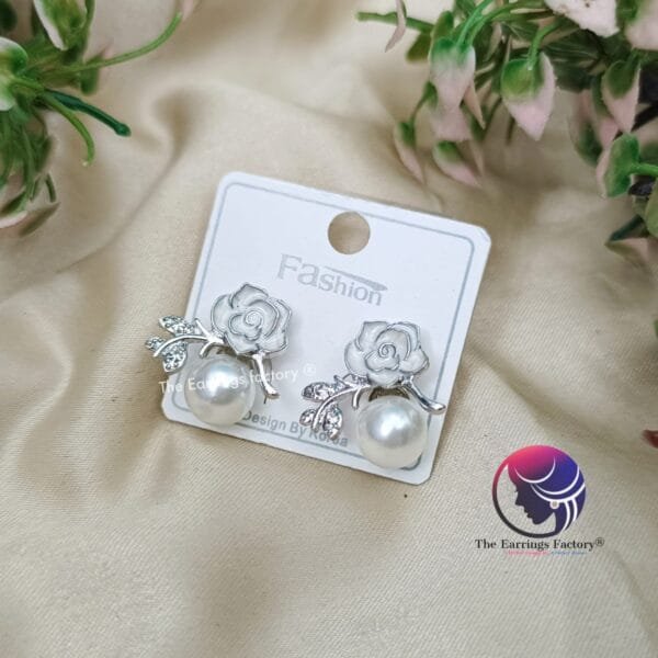 Trending Korean Silver flower Pearl Studs - Image 2