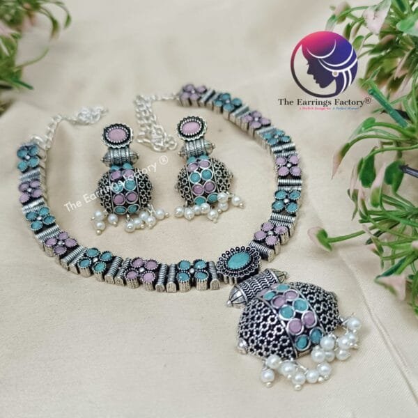 Premium Oxidized Stone Neckset With Earrings - Image 3