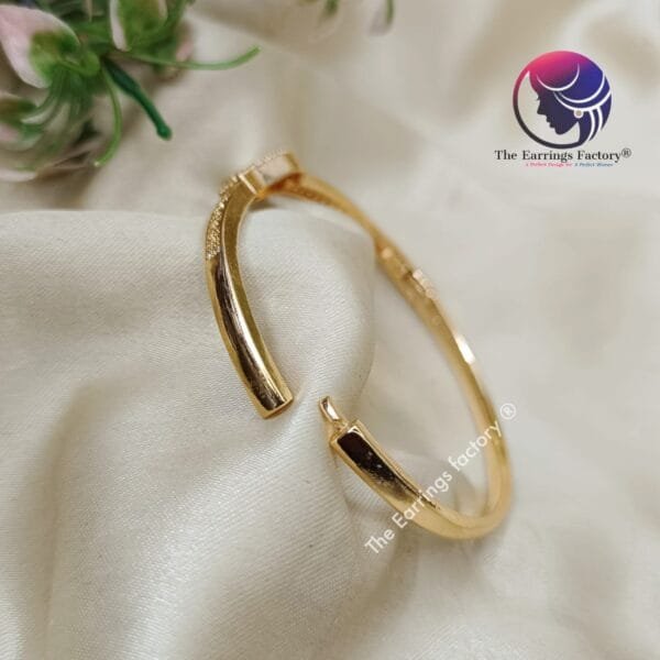 Stylish AD Stone Golden Lock Type  Bracelet - Image 2