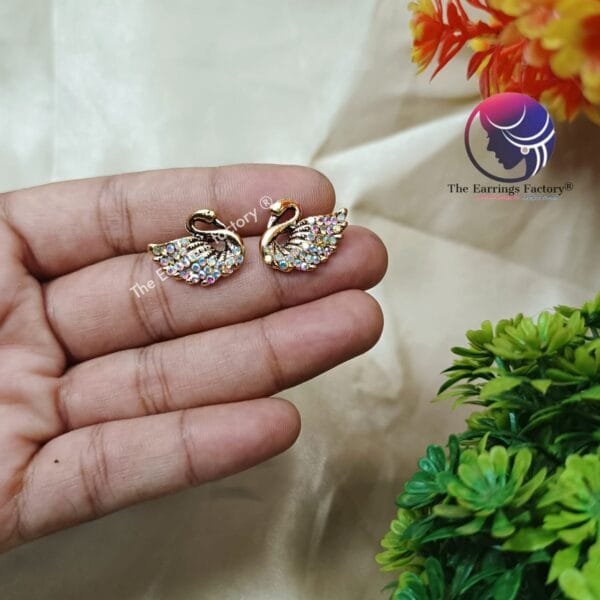 Trending Golden Stone Studs - Image 4