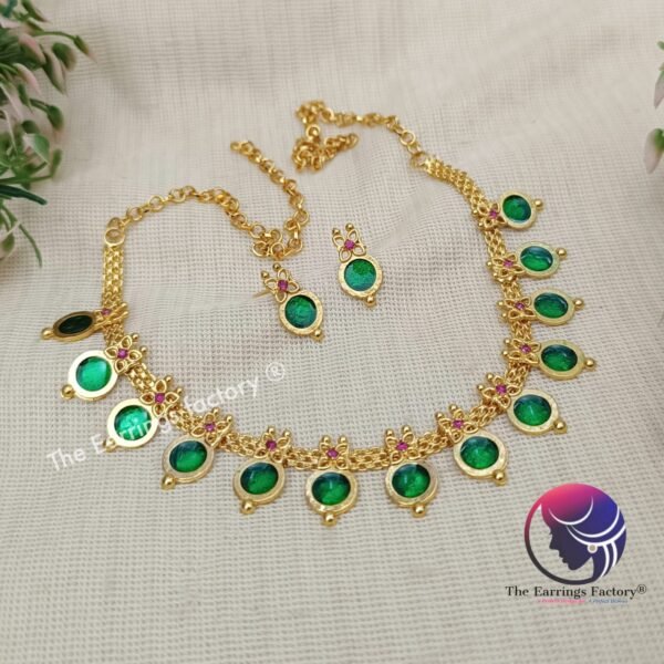 Traditional Golden Neckset with earrings - Image 2