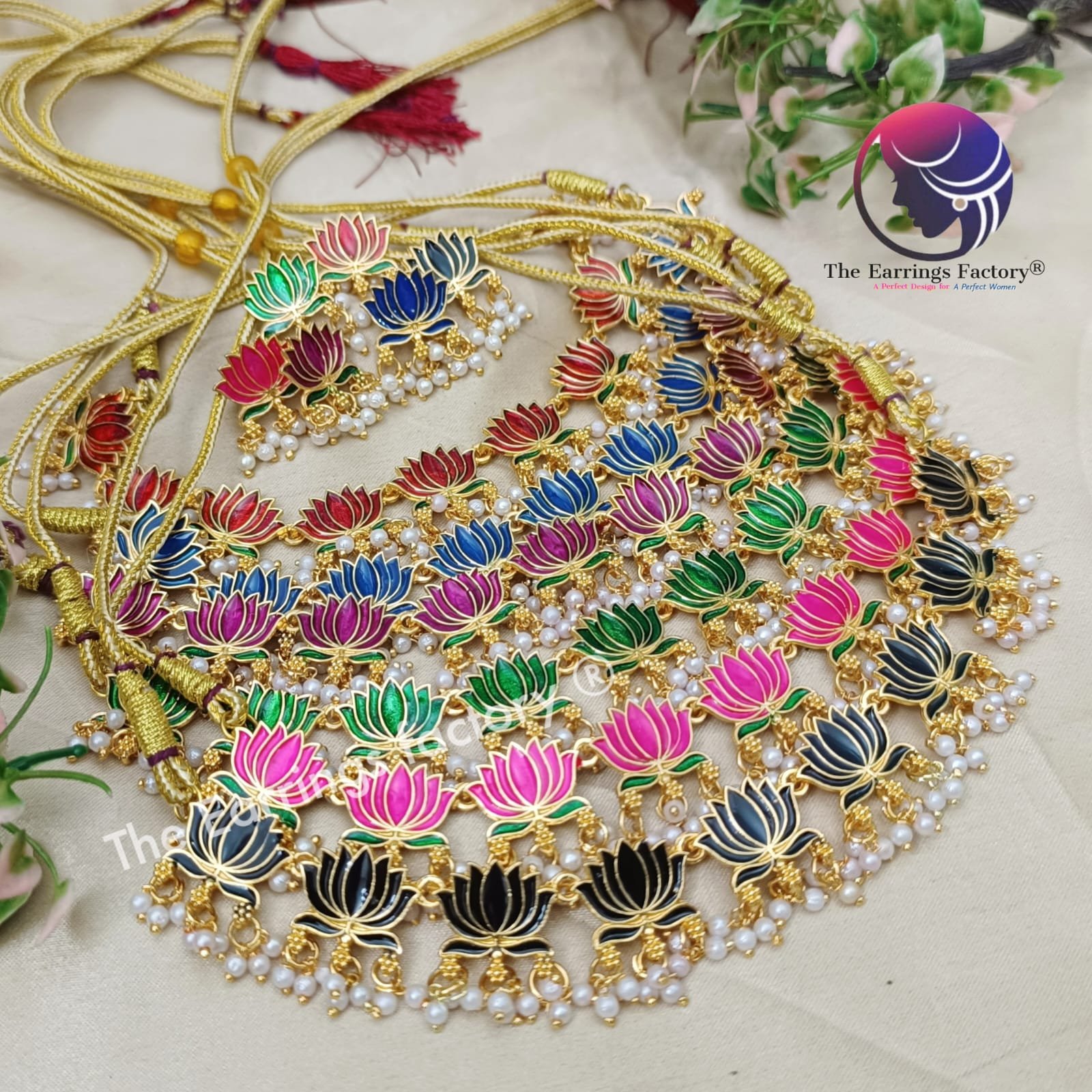 Trending Lotus Neckset With Earrings