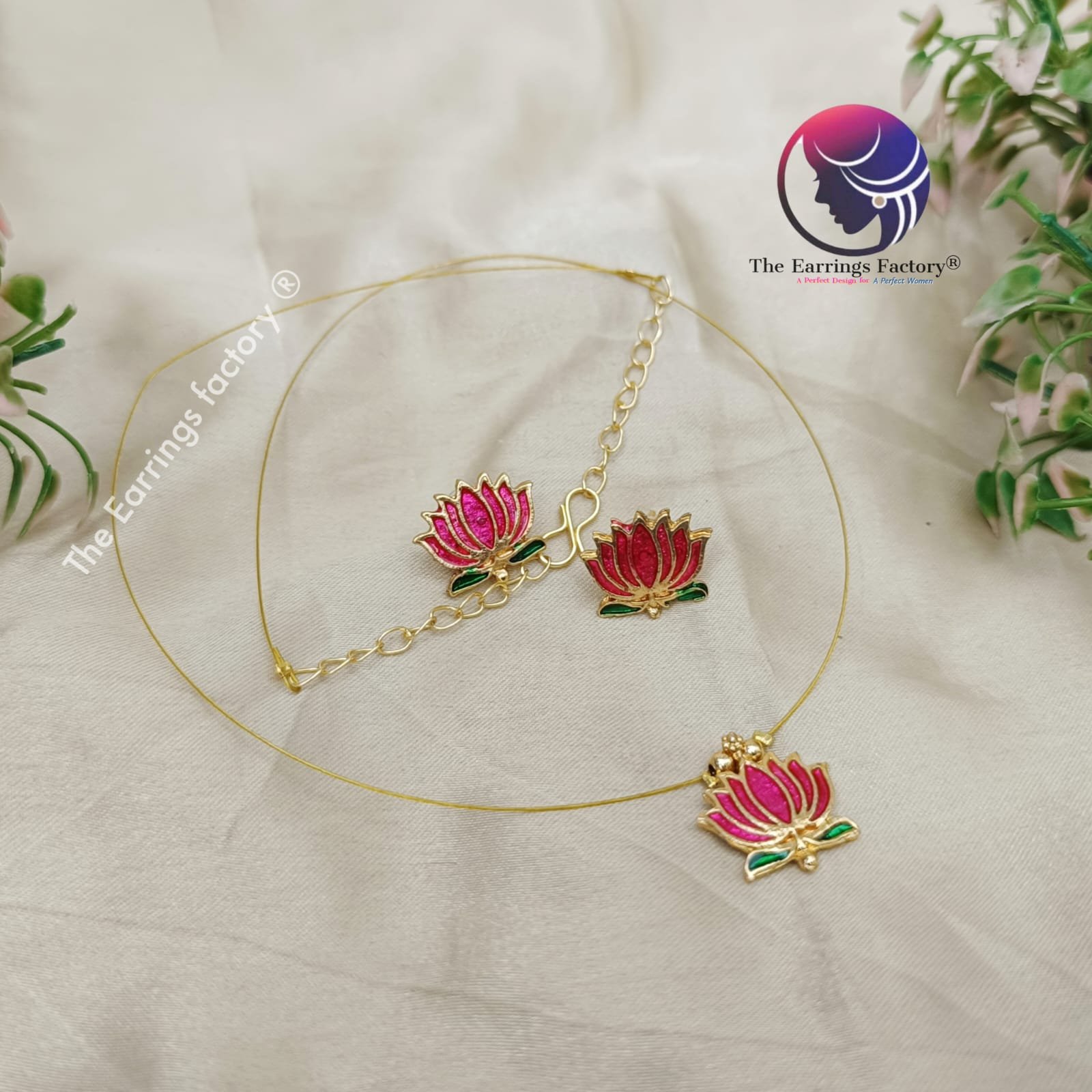 Trending Invisible Golden Lotus Necklace