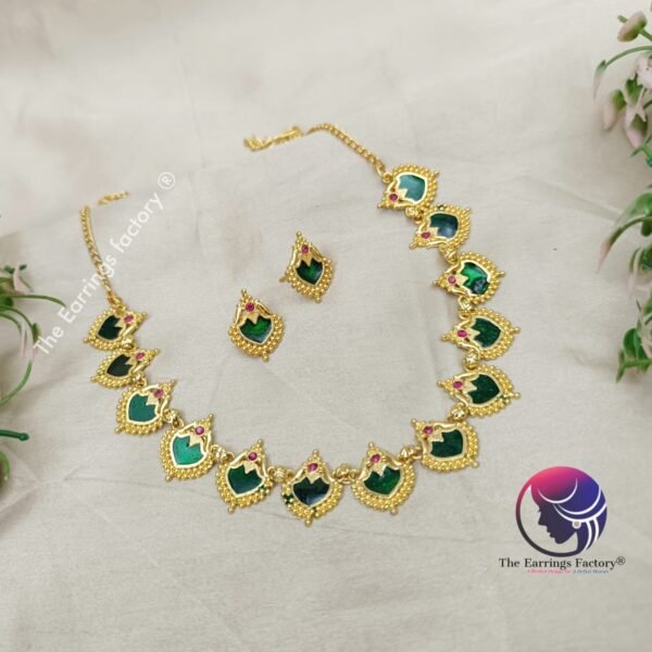 Traditional Golden Neckset with earrings - Image 2