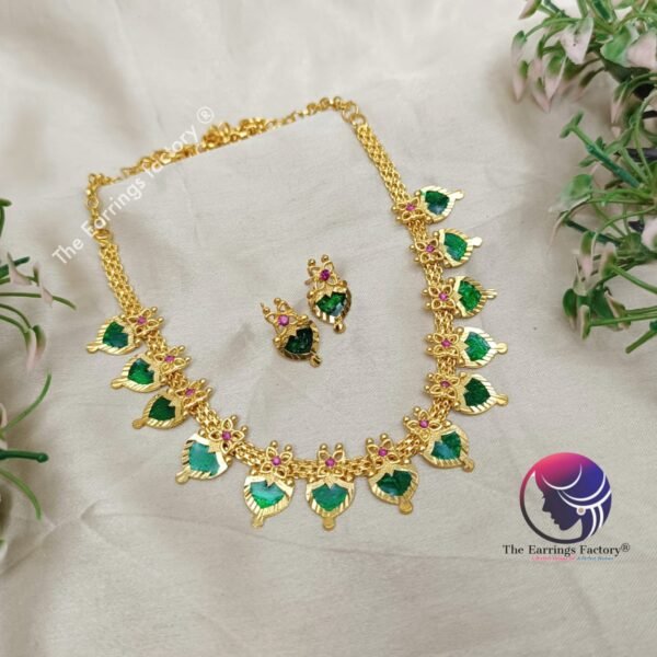 Traditional Golden Palakka Neckset with earrings - Image 2
