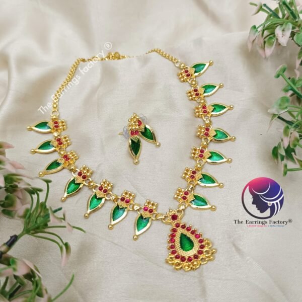 Traditional Golden Palakka Neckset with earrings - Image 2