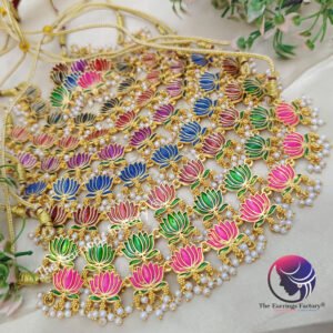 Trending Lotus Neckset With Earrings
