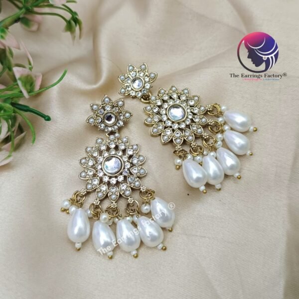 Party Wear Kundan Stone  Pearl Earrings - Image 3