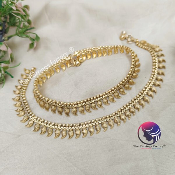 Traditional Antique Anklet - Image 2