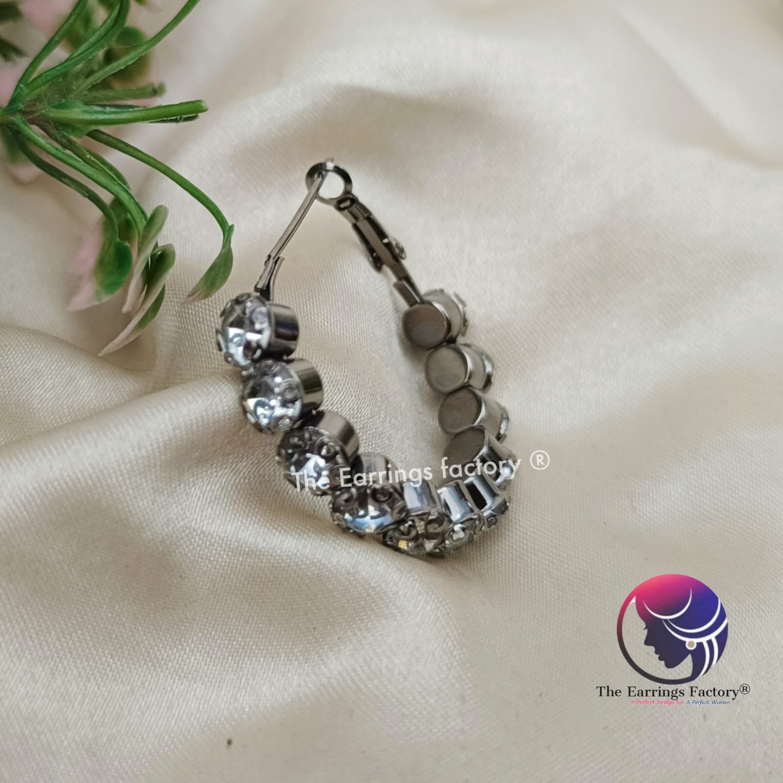 Western Black Metal Hoop Ring Crystal stone Fancy Earrings - Image 2