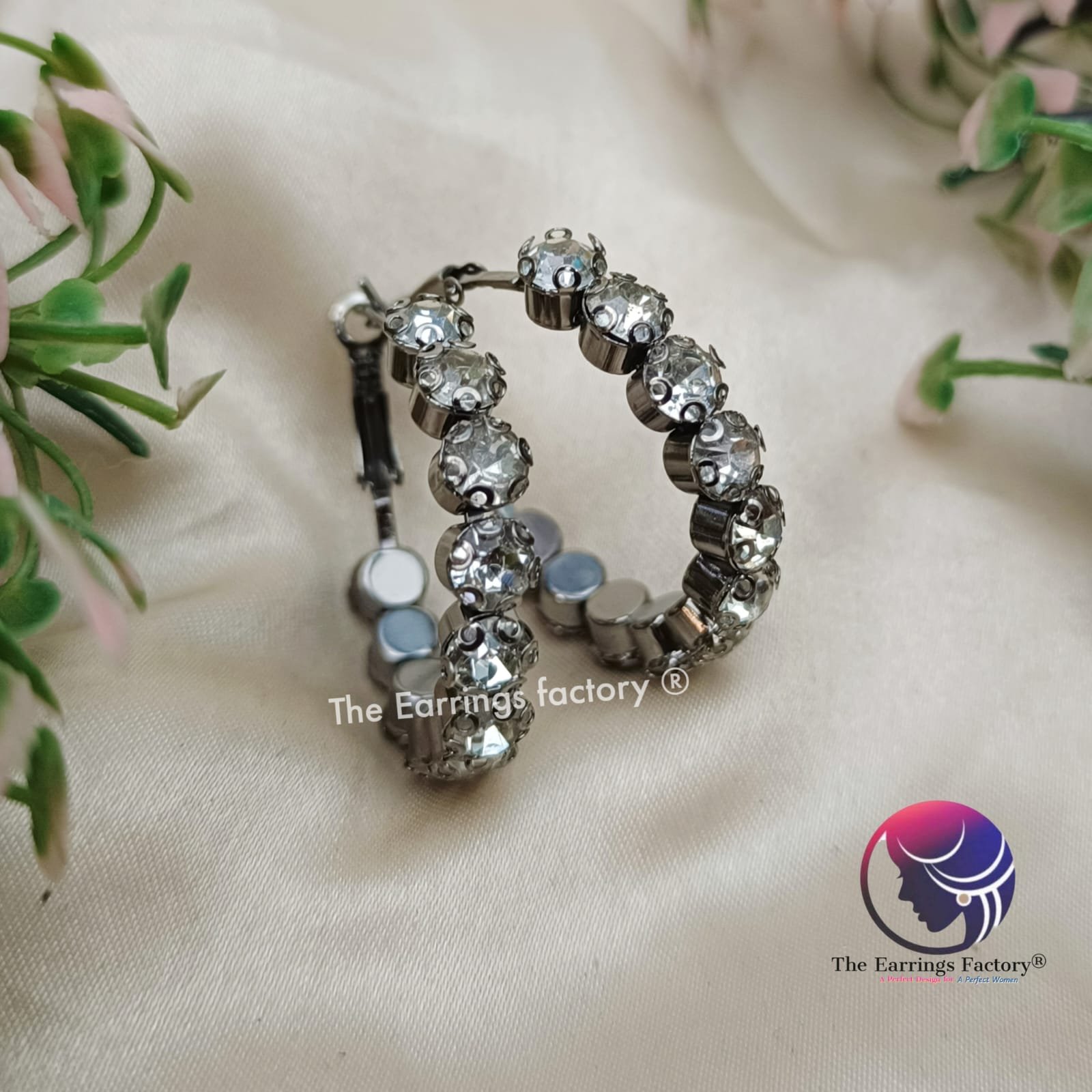 Western Black Metal Hoop Ring Crystal stone Fancy Earrings - Image 4