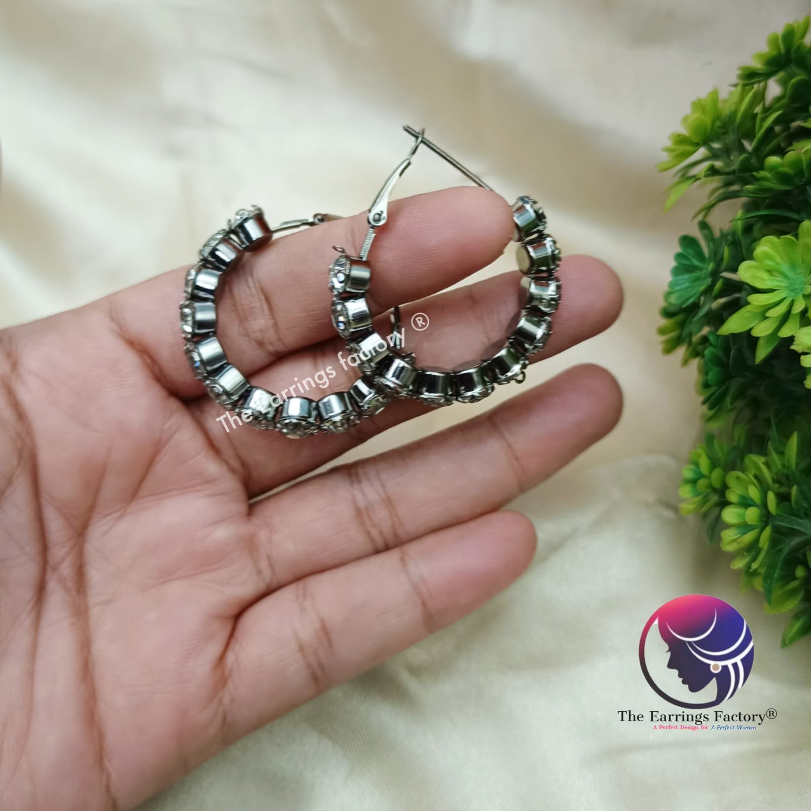 Western Black Metal Hoop Ring Crystal stone Fancy Earrings - Image 5