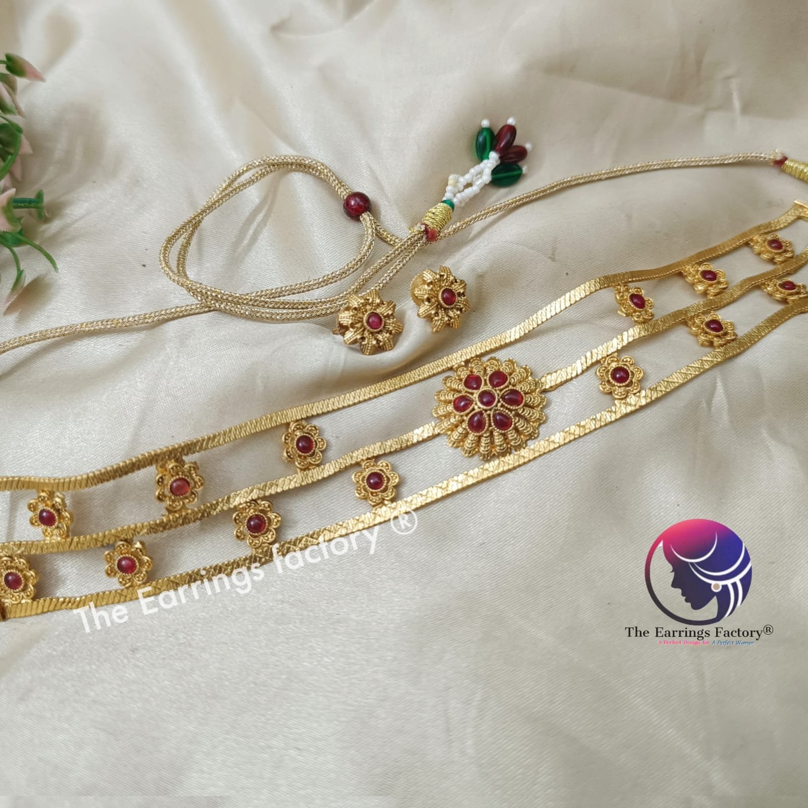 Trending Antique Floral Stone Neckset with Earrings