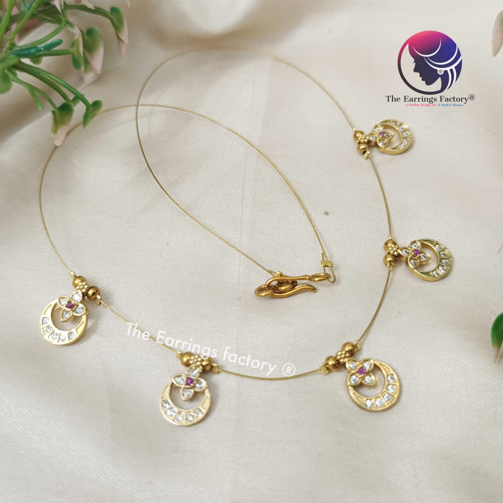 Trending Invisible Golden Stone Necklace